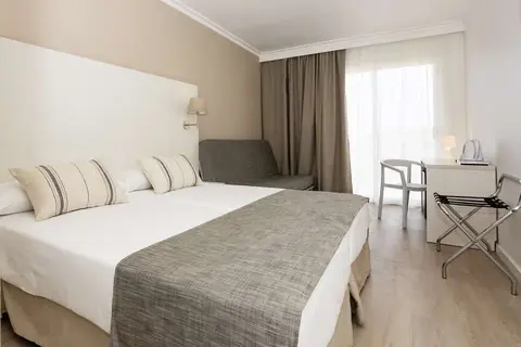 Minura Sur Menorca in Sant Lluís — foto 4