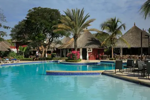 Royam Hotel in Saly Portudal — foto 2