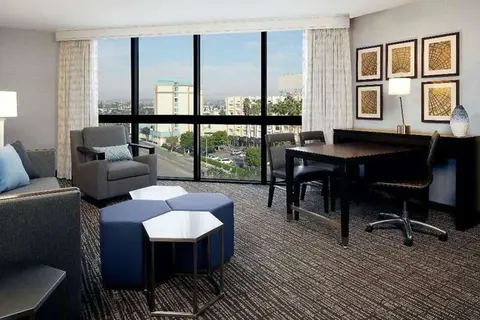 Embassy Suites by Hilton Los Angeles Internat in Los Angeles — foto 12