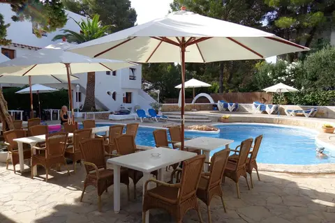 Benet Los Pinares Apartments in Santa Eulària des Riu
