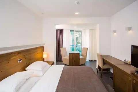 Avala Resort & Villas in Budva — foto 4
