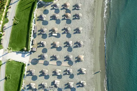 Mediterranean Beach Hotel in Agios Tychonos — foto 26