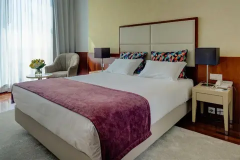 VIP Executive Art’s Hotel in Almada