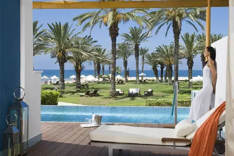 Constantinou Bros Asimina Suites Hotel in Geroskipou — foto 15