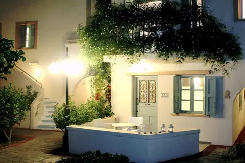 Nissia Kamares Hotel Apartments in Καρδάμαινα — foto 4