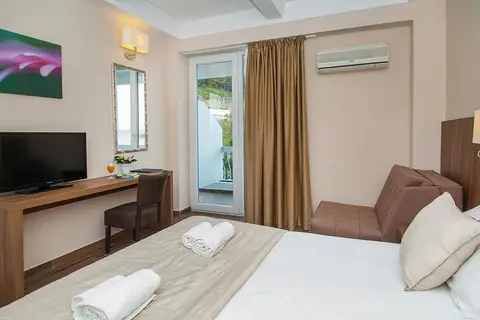 Hotel Sato in Sutomore — foto 19