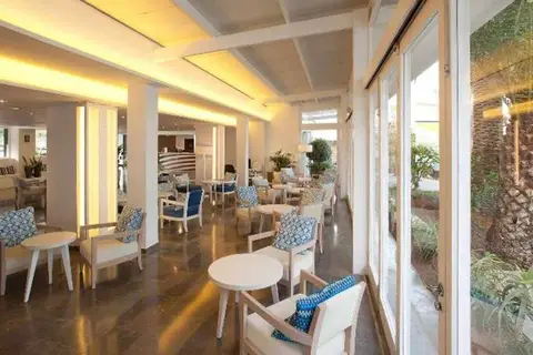 Magic Life Cala Pada in Santa Eulària des Riu — foto 25