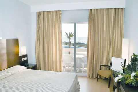 Hotel Garbi Costa Luz in Conil de la Frontera — foto 3