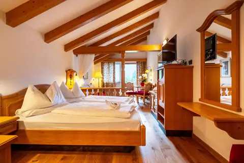 Hotel Cesa Tyrol in Canazei - Cianacei — foto 14