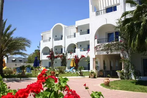Hotel Nesrine in منارة الحمامات — foto 6