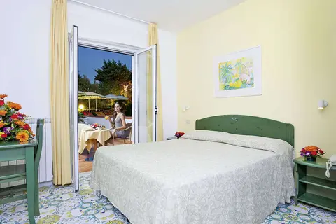 Hotel La Pergola & Villa Flavio in Casamicciola Terme — foto 3