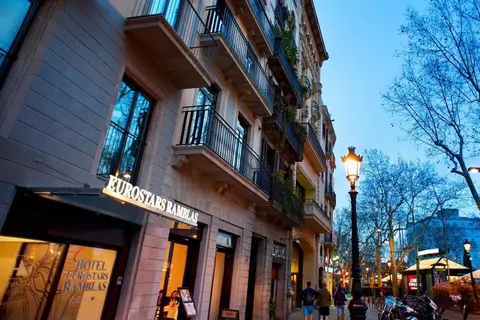 Hotel Ikonik Ramblas in Barcelona — foto 2
