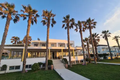 Irina Beach Hotel in Τιγκάκι — foto 12