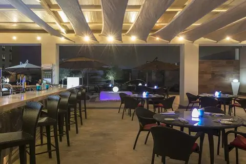 Aloft Abu Dhabi in الروضة — foto 30