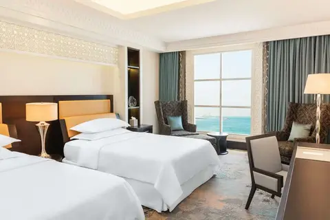 Sheraton Sharjah Beach Resort & Spa in السيف — foto 3