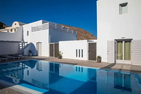 Petra Aqua Villa in Perissa