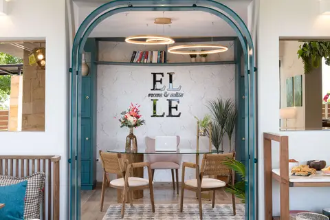 Elle Rooms & Suites in Κατερίνη — foto 9