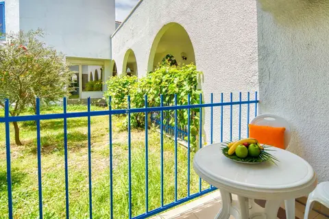 Slovenska Plaža Resort in Budva — foto 21