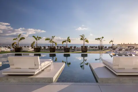 Royal Hideaway Corales Suites in Valverde