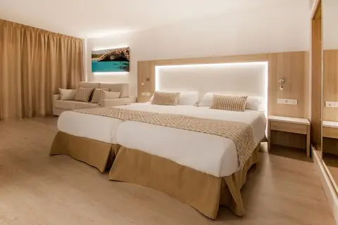 Globales Costa de la Calma in Santa Ponsa — foto 2