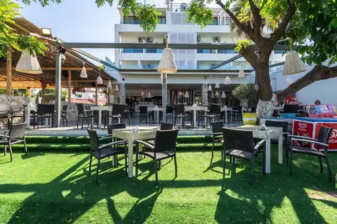 Lido Star Hotel in Φαληράκι — foto 17