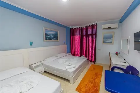 Hotel Bahamas in Saranda — foto 4