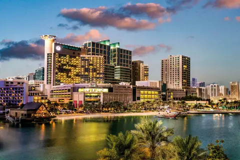 Beach Rotana in الزَّاهية — foto 15