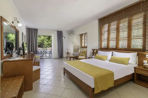 Porfi Beach Hotel in Νικήτη — foto 23