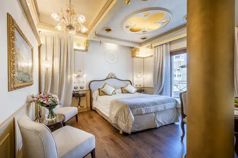 Hotel Monaco & Grand Canal in Venetië — foto 20