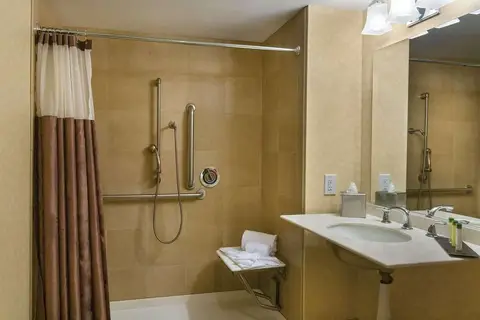 DoubleTree by Hilton Los Angeles Downtown in Los Angeles — foto 15