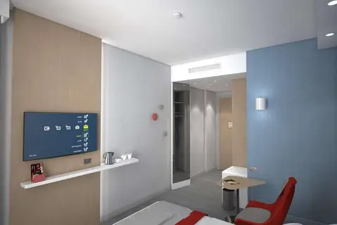 Holiday Inn Express Tbilisi Avlabari in Tbilisi — foto 2