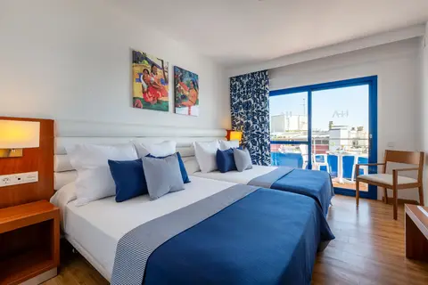 Aparthotel Tahiti Playa Suites in Pineda de Mar — foto 13