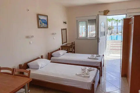 Mammis Beach Hotel in Καρδάμαινα — foto 15