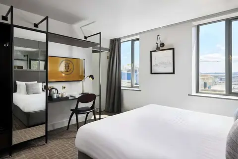 Hotel Titanic Belfast in Belfast