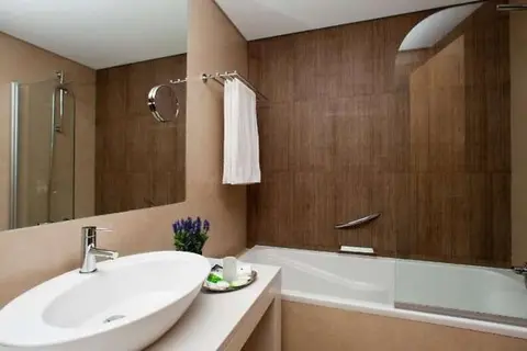 Mercure Lisboa Almada Hotel in Almada — foto 11