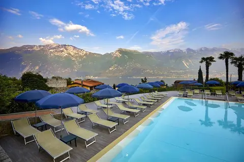 Royal Village in Limone sul Garda — foto 5