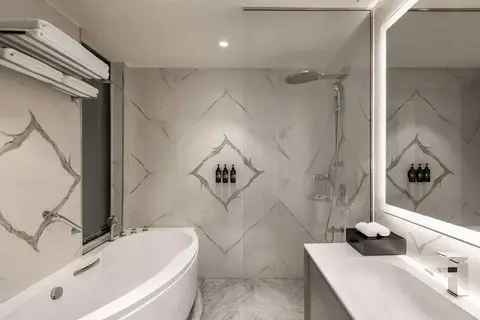 Wyndham Grand Doha West Bay Beach in Doha — foto 16