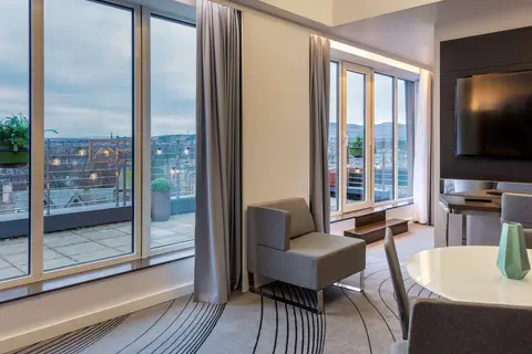 Novotel Edinburgh Centre in Edinburgh — foto 8