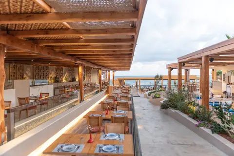 Cactus Beach Hotel & Bungalows in Stalis Super Market, foto 5