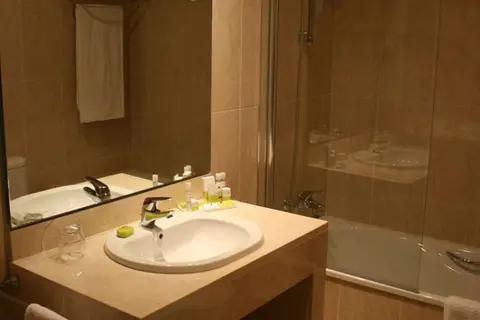 Hotel Guadalmedina in Málaga — foto 23