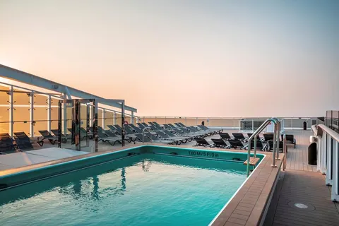 8 dg cruise West Mid Zee MSC World Europa foto 5