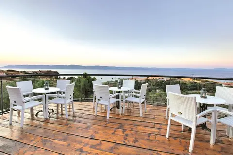 Sun Rise Resort Hotel in Μόλυβος — foto 3