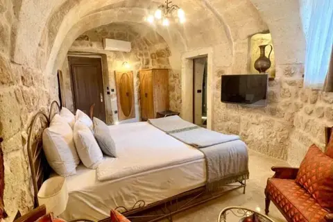 Tafoni Houses Cave Hotel in Ürgüp — foto 17