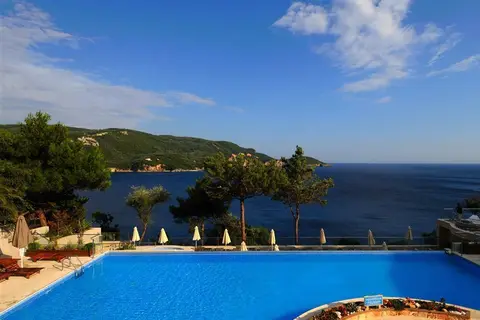 Akrotiri Beach Resort Hotel in Παλαιοκαστρίτσα — foto 18