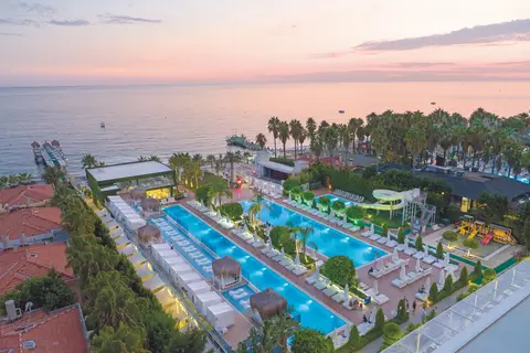 Q Premium Resort in Alanya