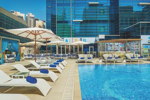 DoubleTree by Hilton Dubai - Business Bay in دبي — foto 11