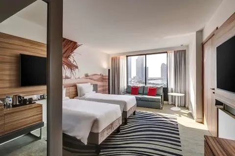 Novotel Sharjah Expo Centre in Sharjah — foto 16