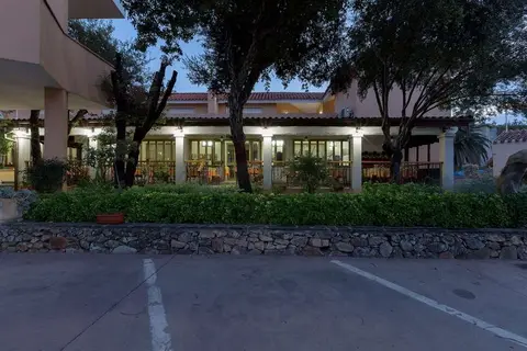 Hotel Donatella in Posada — foto 7