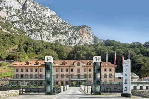 Hotel Balneario de la Hermida in La Hermida — foto 27