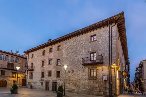 Hotel Palacio de Pujadas by Mij in Viana — foto 2